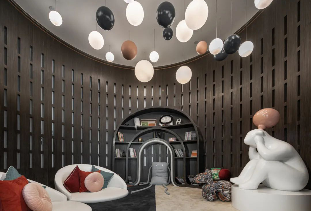 Yancheng, Century Lifestyle & Art Center