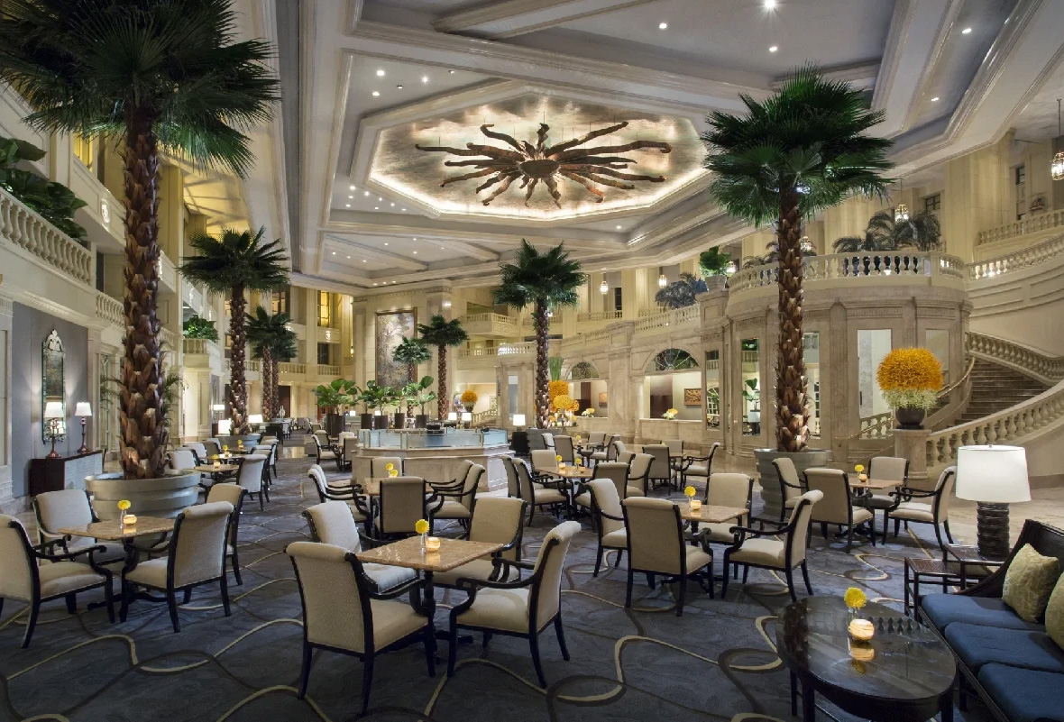 Philippines, Capital Hotel