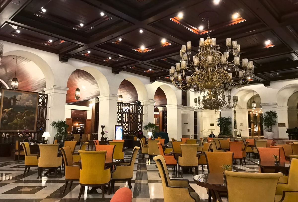 Philippines, Capital Hotel